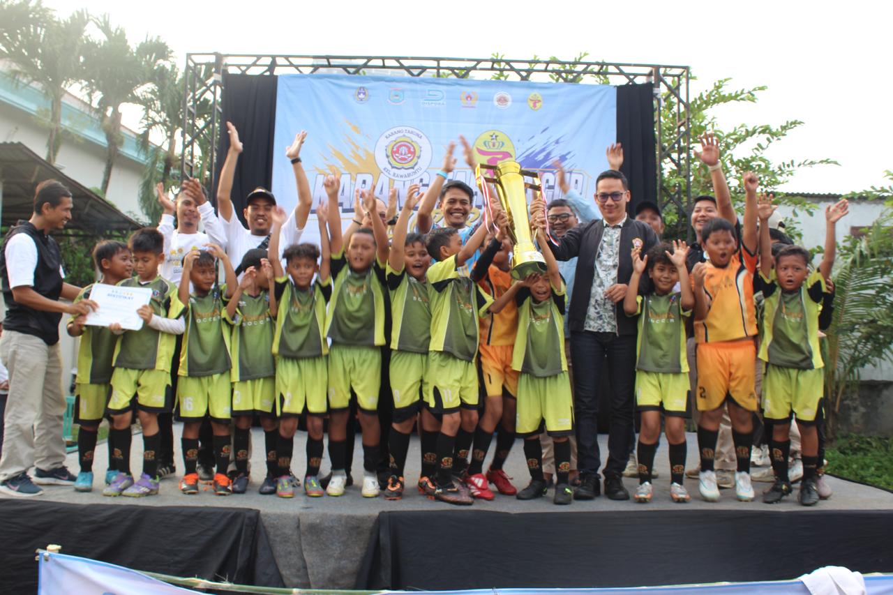 Juara 1 KU10 karang taruna ssb persera callaboration cup